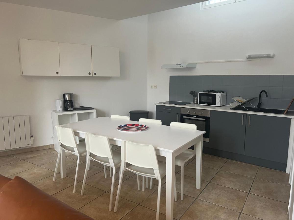 Le Relais De Saint Loup 1 A 66 Personnes Lägenhet Montereau-Fault-Yonne Exteriör bild