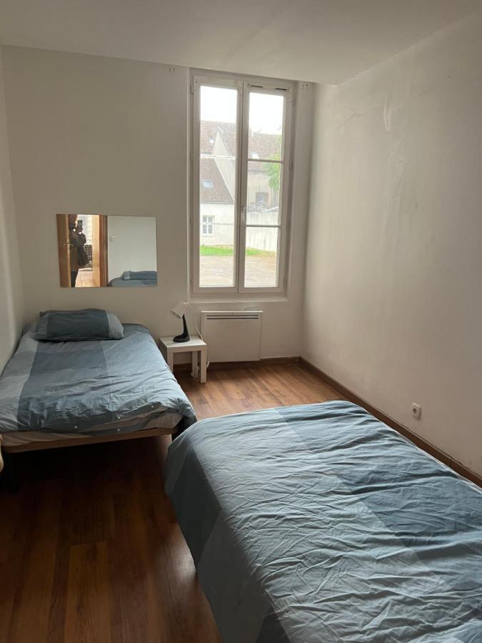 Le Relais De Saint Loup 1 A 66 Personnes Lägenhet Montereau-Fault-Yonne Exteriör bild